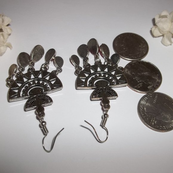 Chandelier Earring Red and Silver Dangle Drop Southwestern Boho Style Set A486 - Picture 4 of 5